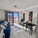 Cindy Golden Bay Seaview Terrace 로스크리스티아노스