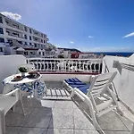 Cindy Golden Bay Seaview Terrace 로스크리스티아노스