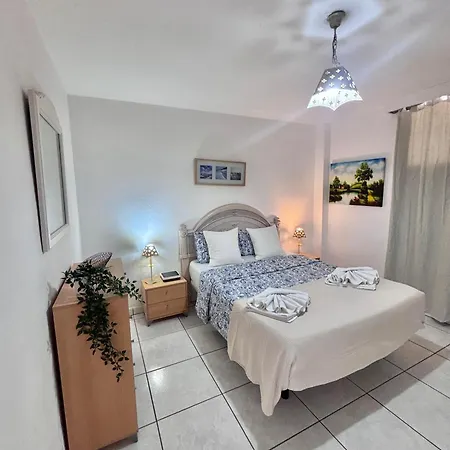 Cindy Golden Bay Seaview Terrace Los Cristianos (Tenerife)